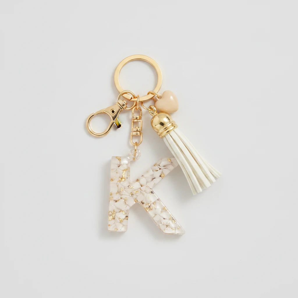 Porte-clés beige avec initiales, lettre K